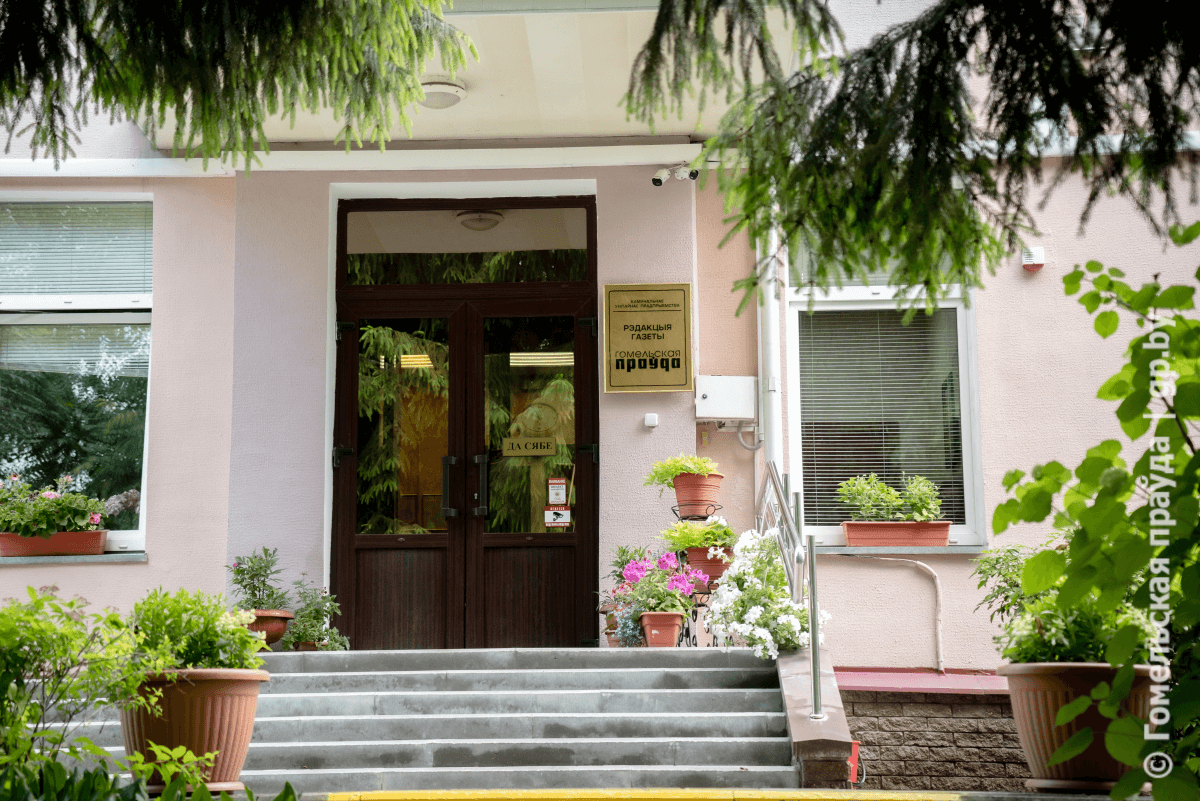 Simple gallery image